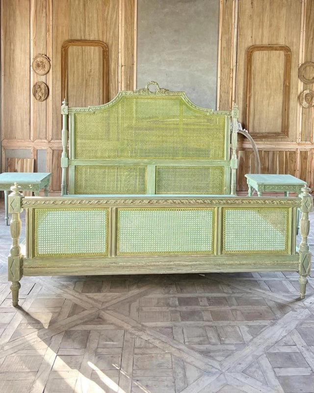 Hand Carved Solid Wood Canning Bed with Flower Style Headboard Beds & Bed Frames - Bone Inlay Furnitures