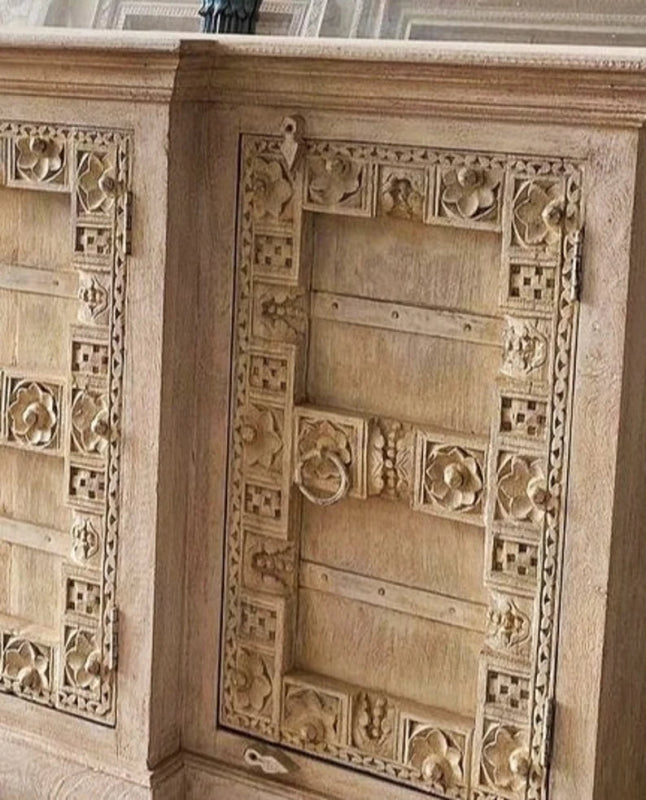 Hand Carved Solid Wooden Entryway Sideboard Cabinet with Four Doors Cabinet - Bone Inlay Furnitures